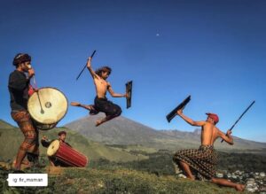 Peresean: Mengintip Keindahan Budaya dan Pertarungan Tradisional Lombok