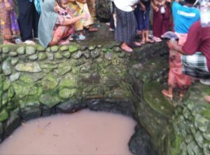 Viral Air Telaga Berwarna Pink di Lombok Tengah  Dipercayai Bisa Sembuhkan Penyakit