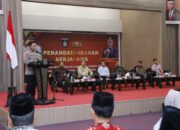 Polres Loteng Dan Pemerintah Desa Tanda Tangan Mou Penyuluhan Hukum UU Tipidkor.