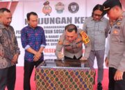 Kunker Ke Polsek Sekongkang Kapolres Sumbawa Barat Ajak Masyarakat Pelihara Kamtibmas