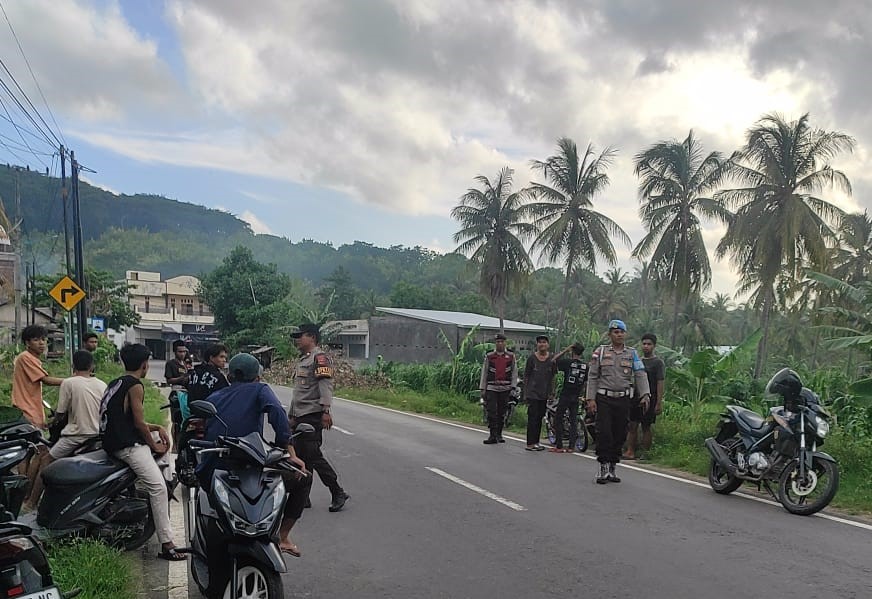 Polsek Sekotong Gelar Patroli Antisipasi Balap Liar dan Gangguan Kamtibmas di Bulan Ramadhan