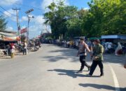 Polsek Keruak Lakukan Pengaturan Lalulintas di Pasar Umum Keruak sebagai Upaya Harkamtibmas