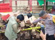 Kapolres Bima Pimpin Press Conference Pengungkapan Kasus Ilegal Logging
