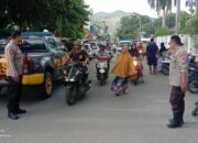 Personel Polsek Rasanae Barat Lakukan Patroli Ngabuburit di Pusat Jajanan Takjil di Kota Bima
