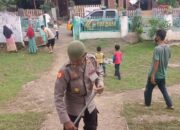 Semarak Ramadhan Polsek Donggo  Bersihkan Masjid di Desa Rora