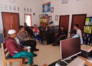 Bhabinkamtibmas Desa Pesanggrahan Berpatroli Dialogis dengan Kades dan Para Kawil