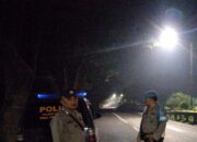 Meningkatkan Keamanan, Polsek Kuripan Gelar Patroli Malam dan Berikan Imbauan Kamtibmas
