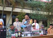 Bulan Ramadhan, Polres Lombok Barat Berangus Miras: 745 Botol dan 330 Liter Dimusnahkan!
