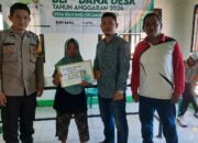 Wujudkan Kondusifitas, Bhabinkamtibmas Polsek Buer Dampingi Warga Terima BLT-DD