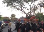 Tradisi Nyongkolan Jelateng-Padak: Meriah, Aman, dan Penuh Semangat Berkat Pengawalan Polsek Lembar