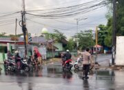 Polsek Kediri Tak Hanya Urai Kemacetan, Tapi Juga Edukasi Pengendara