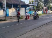 Gelar Rawan Pagi di Wilayah Hukumnya, Ini Yang di Lakukan Anggota Polsek Pemenang 