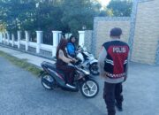 Rawan Pagi Polsek Kayangan Ciptakan Kamseltibcar Lantas 