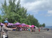 Pantai Cemare Ramai Pengunjung, Polsek Lembar Siaga Antisipasi Kejahatan