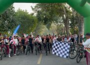 Sambut HUT Bhayangkara ke-78, Polres Dompu Gelar Jalan dan Sepeda Santai Dirangkaikan dengan Pasar Murah