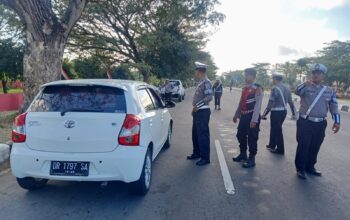 Operasi Patuh Rinjani 2024, Puluhan Pengendara Terjaring Tilang di Bundaran GM