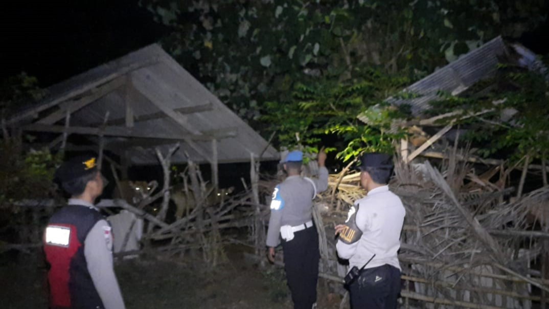 Polsek Sekotong Tingkatkan Patroli Malam, Warga Merasa Aman