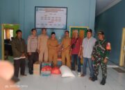 Bhabinkamtibmas Desa Lanci Jaya Dampingi Pemerintah Desa Lanci Jaya Dalam Rangka Pemberian Santunan Kepada Keluarga Almarhum Yang Meninggal Dunia