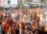 Hadiri Pawai Budaya HUT Kabupaten Bima Ke-384 di Kecamatan Bolo Kapolres Bima AKBP Eko Sutomo S.I.K., M.I.K.Tunggangi Kuda Pacu