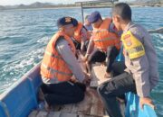 Polres Sumbawa Barat, Kompi 2 Yon B Sat Brimob, dan Masyarakat Evakuasi Korban Terseret Ombak di Pantai Poto Batu