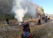 Bhabinkamtibmas Polsek Buer Gelar Jumat Bersih Gotong Royong Bersama Warga