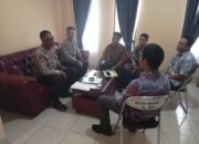 Silaturahmi dengan Perangkat desa rempek Pererat Hubungan Polri dan Masyarakat