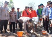 Kapolres Dompu, Giat Peletakan Batu Pertama Pembangunan Musholla di Polsek Kilo
