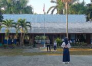 Jadi Pembina Upacara, Kapolsek Buer Ajak Pelajar Jauhi Kenakalan Remaja