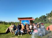 Bid Humas Polda NTB dan Wartawan Gelar Mei Gathering di Gunung Jae