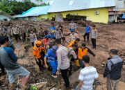 Polri Kerahkan 102 Personel dan Satu Anjing K9 Cari Korban Longsor di Kelurahan Rua, Ternate