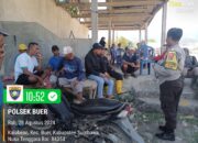 Sambang Desa, Bhabinkamtibmas Polsek Buer Selipkan Pesan Pilkada Damai