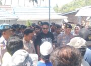 Kapolsek Woja Pimpin Pengamanan Aksi Unjuk Rasa Aliansi Masyarakat Rababaka dan Mahasiswa Menggugat