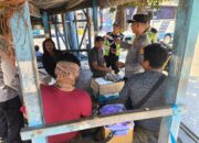 Satgas Preventif OMP Polres Sumbawa Barat Dialog dengan Kelompok Pedagang di Pelabuhan, Ajak Pilkada Damai 2024