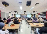 Perempuan Muda Didorong Peduli #Cari_aman Saat Berkendara