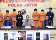 Polda Jatim Amankan 4 Orang Admin dan Anggota Group WA Gay di Surabaya