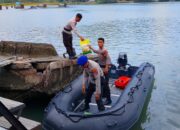 Warga Pesisir Lembar Antusias Sambut Gerakan Pangan Murah Polres Lombok Barat