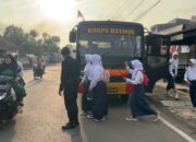 Brimob Hadirkan Bus Sekolah Gratis di Tasikmalaya
