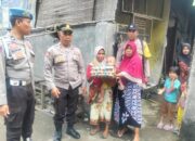 Sukarela! Personel Polsek Kediri Beri Telur ke Balita Stunting