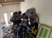 Satbrimob Polda Jawa Timur Perkuat Operasi Kemanusiaan Pasca Erupsi Semeru