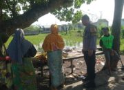 Sukseskan Ketahanan Pangan, Bhabinkamtibmas Lombok Barat Sambangi Warga