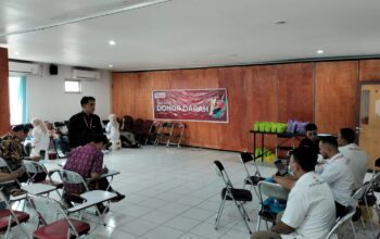 Alfamart Gandeng PMI Gelar Aksi Donor Darah di Kantor Cabang Lombok Di Hari Kartini